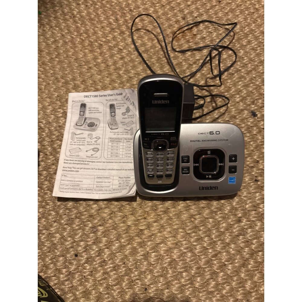 Uniden DECT 6.0 Digital Answering System & Cordless Phone W/ User Guide